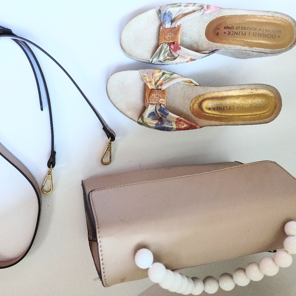 Donald J Pliner wedge sandals - Picture 6 of 9